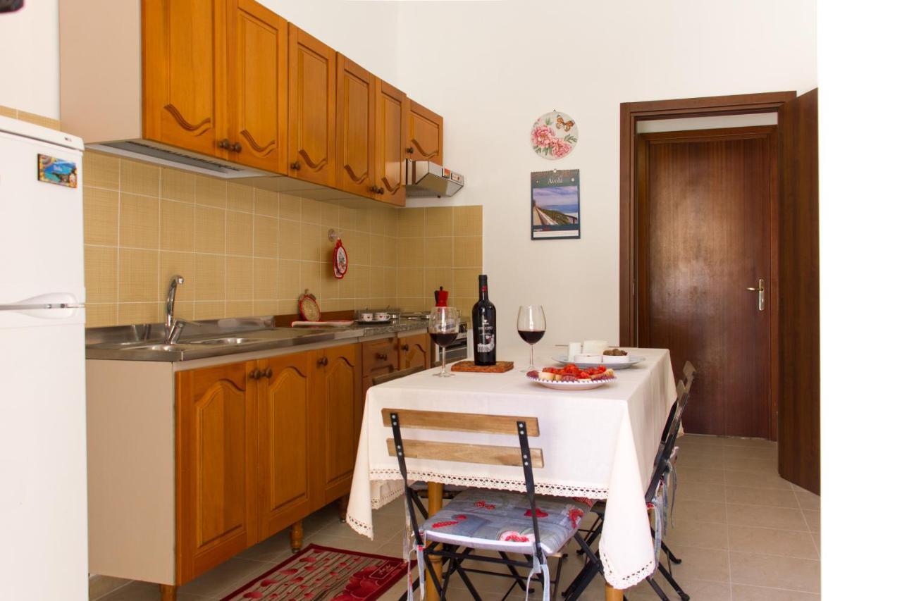 Il Cortile Della Giara Villa Avola Eksteriør billede